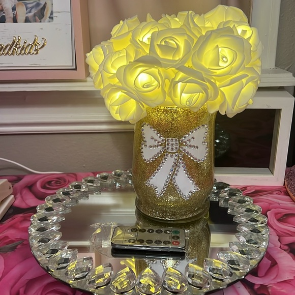 Glammitcreations Light Up Rose Arrangement - Picture 6 of 8